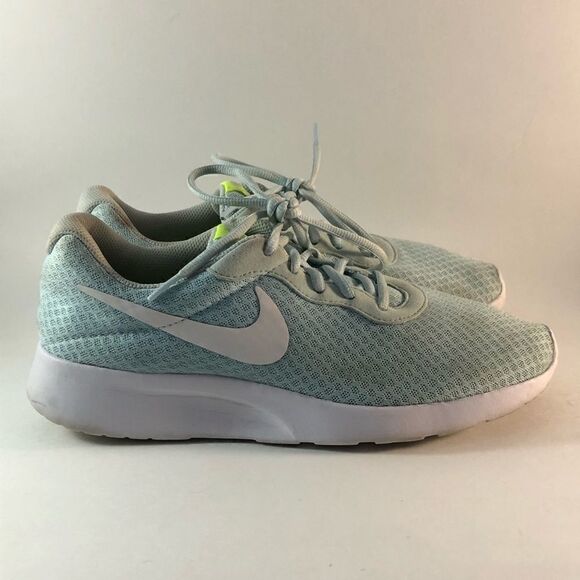 Nike Tanjun womens running shoes lace up sneakers glacier blue white size 9.5 - Picture 1 of 8